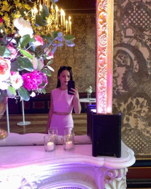 Lola Le Lann Instagram - @giambattistavalliparis 🌺🌹🌷🫀♥️