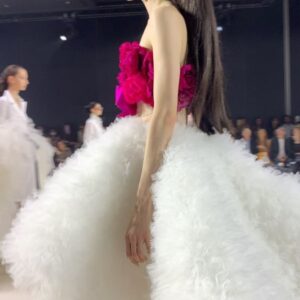 Lola Le Lann Instagram - @giambattistavalliparis 🌺🌹🌷🫀♥️