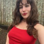 Lola Kirke Instagram - Feeling both fresh AND clean after @soleilstudiogr tuned up the mop last night 🥰