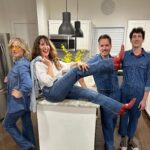 Lola Kirke Instagram - The road to the desert is LONG but at least we’re traveling in style. Thank you @7forallmankind for suiting us up! #7FAM #ad 👖❤️👖🤠👖❤️👖