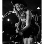 Lola Kirke Instagram - Phoenix!! Our April 30 show is SO close, so I’m feeling like it’s time for a GIVEAWAY 🤠 To enter to win, text PHOENIX to 1 (469) 481-3885 or sign up at the link in my bio! 📸 @someborrowedtime