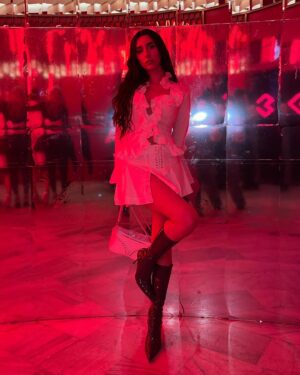 Lola Rodríguez Instagram - 🦋 la premiere de @vestidasdeazulserie