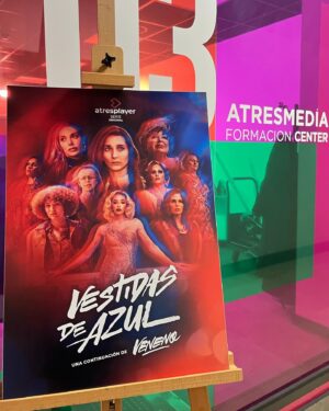 Lola Rodríguez Instagram - @vestidasdeazulserie press junket 🩵🩵🩵🩵