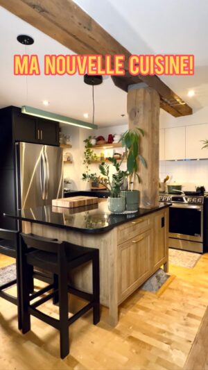 Loounie Instagram - Ça fait maintenant quelques mois qu’elle est terminée, et j’avais hâte de vous la présenter! J’ai eu recours aux services de @cuisines.rive.sud, qui est une des rares entreprises du Grand Montréal à offrir un service clés en mains, de A à Z (parfait pour les personnes comme moi qui n’ont pas les connaissances ni le temps ou l’espace mental pour gérer un projet de ce genre!). J’ai choisi le forfait de consultation Quiétude qui est une formule clés en mains et qui répondait à littéralement tous mes besoins. Le processus s’est déroulé de manière fluide, sans mauvaises surprises, et je ne pourrais pas être plus heureuse du résultat. C’est la cuisine de mes rêves, qui répond exactement à mes besoins de créatrice culinaire. Quel est votre détail préféré? ⁣
⁣
Note: Les travaux de rénovation de ma cuisine ont été entièrement payés de ma poche et, comme j’étais vraiment heureuse des services de Cuisines Rive-Sud, ils m’ont demandé si j’avais envie de créer du contenu publicitaire pour faire connaître leurs services. Je suis donc rémunérée pour ce contenu, mais il reflète à 100% mes opinions personnelles et mon excellente expérience avec eux!⁣
⁣
#pub #loouniecuisine #renovation