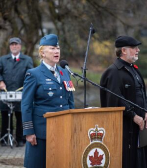 Loreena McKennitt Instagram - RCAF HCol Loreena McKennitt sings Canada's National Anthem at Friday's Remembrance Day ceremony in Stratford, Ontario, Canada. 11/11/22 

#StratfordON #LestWeForget2022 #CanadaRemembers￼ 📸 @markmccauley