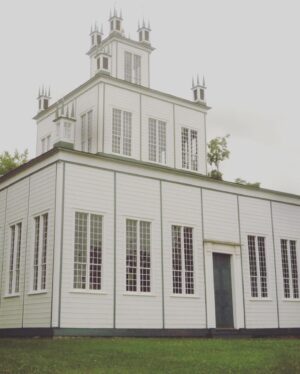 Loreena McKennitt Instagram - #TBT In a stirring and inspirational return to her roots, Loreena McKennitt recorded The Wind That Shakes The Barley an album of traditional Celtic songs, in the historic 1832 Sharon Temple north of Toronto, Ontario, Canada, ten years ago this week.
http://lnk.to/LMBarley