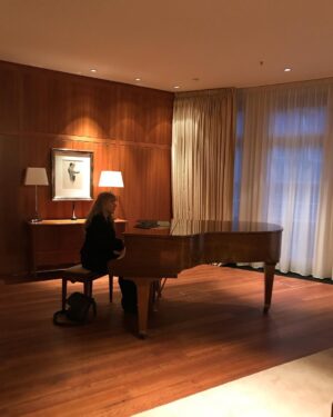 Loreena McKennitt Instagram - Practicing for tomorrow! 
#LMLostSouls