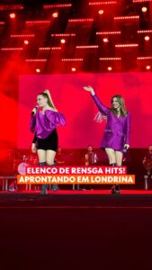 Lorena Comparato Instagram - O que será que o meu elenco de #RensgaHits foi aprontar em Londrina, hein? 👀 🤠 #PraTodosVerem: Vídeo compilando de momentos das atrizes Lorena Comparato, Júlia Gomes e Alice Wegmann, da série Rensga Hits!, no camarim e no palco durante o evento ExpoLondrina.