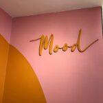 Lorena Comparato Instagram - @mood4us 👗✨🍾 você já alugou vestido?! Mas eu aposto que você já gastou fortunas num vestido e acabou nem usando mais tentas vezes. Eu amo alugar. AMIGA! Olha isso! TODA vez que eu vou na Mood parece que eu to entrando numa loja nova, ao mesmo tempo com uma sensação de casa e armário familiar. Lá elas falam que a Mood é seu melhor armário fora de casa e eu concordo. Dessa vez eu escolhi o lavanda, mas sai de lá morrendo de vontade de usar vários e já quero voltar! Curtiu? Qual seu favorito? #mood4us #aluguel #casamento thanks @bebella.kraskoff Marcia e Lorena 🫶🏽🤍