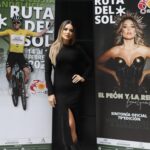 Lorena Gómez Instagram - ¡¡¡Que "Peón y reina" es la sintonía oficial de la VUELTA!!!!!! @vueltaciclistaandalucia ¡Qué emocionante este vídeo! Cuántas alegrías me está dando este disco #mevuelvoalavida Gracias a vosotrxs por llevar esta canción a lo más alto! Gracias @rl20music por acompañarme en este camino tan difícil y maravilloso a la vez. Y a vosotros amigos por acompañarme en esta maravilla @juanjompiano @luisfromusic @kimfanlo ¡A PEDALEAR FUERTE! 💪🏼 🚵‍♂️🚵‍♀️ ¿Quién se la va a poner ahora mismo a tope y la va a bailar sin parar?