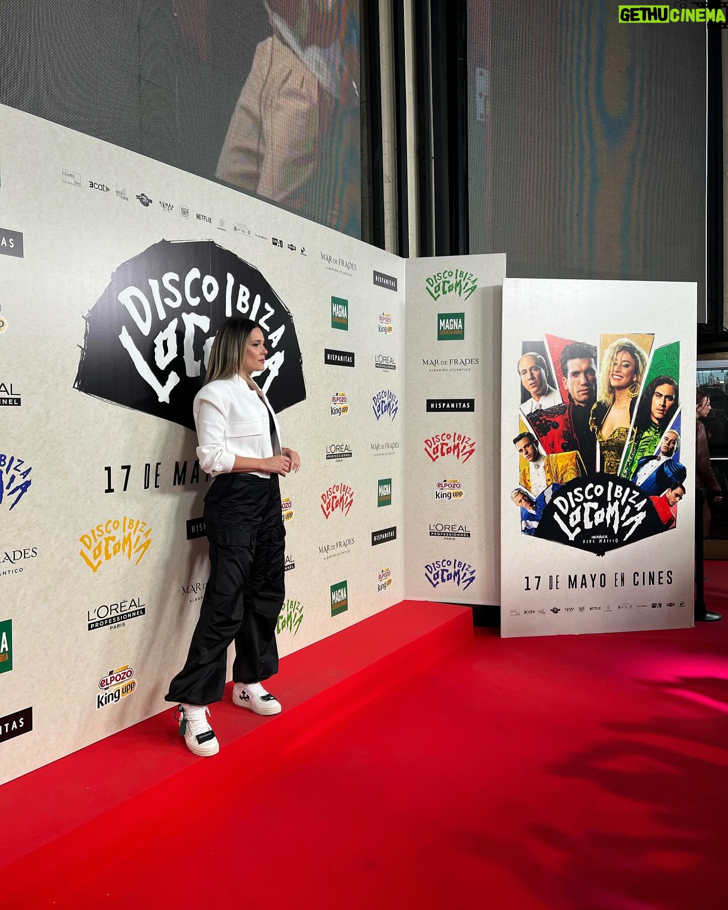 Lorena Gómez Instagram - . 1.Noche de estreno disco Ibiza en GRAN VÍA 2.Photocall 3.Disco Ibiza Locomia 4.Mi primera foto en gran vía 5.Mal posando 6.Volvemos a intentar… 7.Vamos progresando 8.Parece que es la buena. 9.El vídeo de que mi cuerpo y mi pie van por separado 🤣 Os la recomiendo. Buenísima historia, interpretación y moraleja 👌🏻 Gracias siempre @dypcomunicacion @davidxdyp ❤️