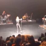 Lorena Gómez Instagram - Cuando en medio de mi concierto mi hijo me pide ir a @mcdonalds_es Obviamente cenamos allí después 🤣 ¿Qué os parece?