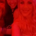 Lorena Herrera Instagram – Viajecito con mis amigas!! La pasamos lindísimo! Les recomiendo hospedarse en #puntamita ya que está muy céntrico para ir a #sayulita qué está a 25 minutos y #puertovallarta está a 50 minutos Donde  obvio hay Todo!! #bucerias un pueblito en la playa muy lindo está a 15 minutos!! Y la zona de comercio de punta Mita está chiquita pero muy linda!
Poniendo a caminar en diva a mis amigas qué  están en la onda empresarial 😂
Qué bello es tener amistades de mucho tiempo como Marlene que es mi amiga de hace 26 años a la cual Admiro inmensamente por todo lo que Es, por su gran Consciencia y sus logros profesionales e internos! Gracias  por regalarme tu Amistad , gracias #Esme🙏💝 #Felizmartes #friends #friendship
#travel #playa  #mexico  #jalisco #nayarit #vacations #vallarta 🌴💝🙏