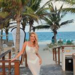 Lorena Herrera Instagram – Qué te gusta más? Fotos o videos? A mí totalmente videos, las fotos casi no me gustan 😵‍💫🤣🤣 Aquí las últimas para que no se queden en el olvido! 
Qué siempre tengamos presente qué la vida es la Gran escuela para crecer y transformarnos en mejores personas, pero eso dependerá de nosotros ,de tener esa Consciencia y de encontrar la enseñanza en las situaciones que tenemos diariamente! ( porque siempre la hay) Aunque si procuramos trabajar en nuestra Paciencia y Tolerancia te aseguro avanzaremos bastante! 😀
Gracias @cataloniaresorts @happy.jaky @ottoppppp Por estos mágicos días!!🙏
#felizmiercoles #becatalonia #playa #beach #travel #mex #costamujeres #cancun