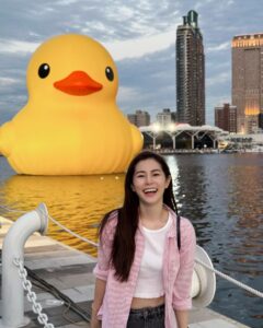 Lorene Ren Instagram - 追星成功🐤