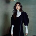 Lorene Ren Instagram - 即將迎接2024年的到來囉🥳 謝謝這一年自己的改變與成長 感恩遇到的每一位人事物 經歷到好的不好的都是成長的養分💪🏻 用新鮮的風格來跟大家預祝一下新年快樂🎆 期待明年更新鮮的自己🥰 @chloe @louboutinworld #chloe #ChristianLouboutin