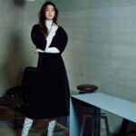 Lorene Ren Instagram - 即將迎接2024年的到來囉🥳 謝謝這一年自己的改變與成長 感恩遇到的每一位人事物 經歷到好的不好的都是成長的養分💪🏻 用新鮮的風格來跟大家預祝一下新年快樂🎆 期待明年更新鮮的自己🥰 @chloe @louboutinworld #chloe #ChristianLouboutin