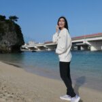 Lorene Ren Instagram - 好久不見了～你們好嗎？ 心裡的寒冬緩緩被春天的氣息融化 夏天也緊緊跟隨而來 踏上了幾段旅行的步伐 轉換一下心情 輕鬆自在的散步去 期待慢慢與你分享 我見到的療癒風景🌸   #SKECHERS #坐不住的年輕人#GOWALKMAXWALKER #舒適