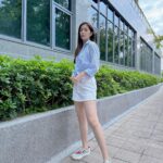 Lorene Ren Instagram - 近期的天氣 白天看著有太陽☀️ 出門忘了帶外套 晚上在外面好冷🥶 風也好大 溫馨提醒大家 出門記得帶外套喔‼️ #SKECHERS #坐不住的年輕人 #MARLEY #ROLLINGSTONES #滾石樂團 #HotLips #舒適
