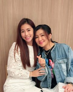 Lorene Ren Instagram - 祝地表最棒的姊姊生日快樂🎂 希望妳的每一天都像今天一樣幸福快樂❤️