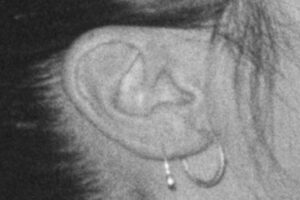 Lorenza Izzo Instagram - Best ear game on the block beibi
