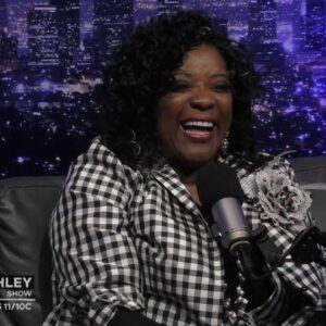 Loretta Devine Instagram - @realdlhughley wants me to play a serial killer - what do you think? 🤔