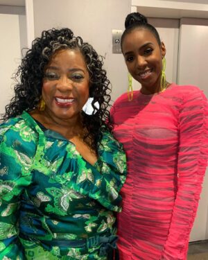 Loretta Devine Instagram - In NYC doing press rounds - you never know who you’re gunna run into - great to see my fellow houstonian @kellyrowland