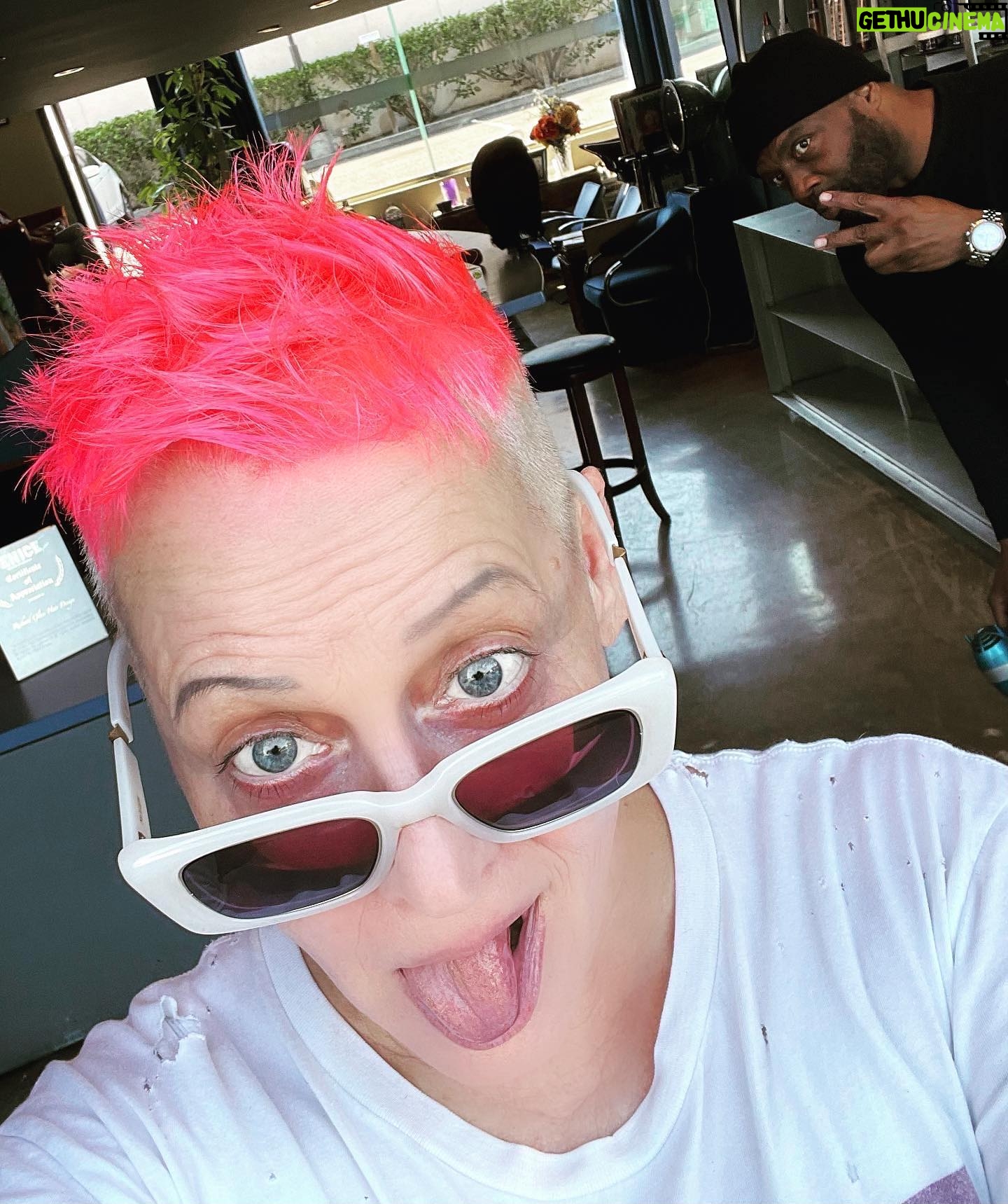 Lori Petty - 3 Likes - - sunday funday with bff @glasshair cute as pie xx come on over get your hairs did xx 💙💙💙 #swipe