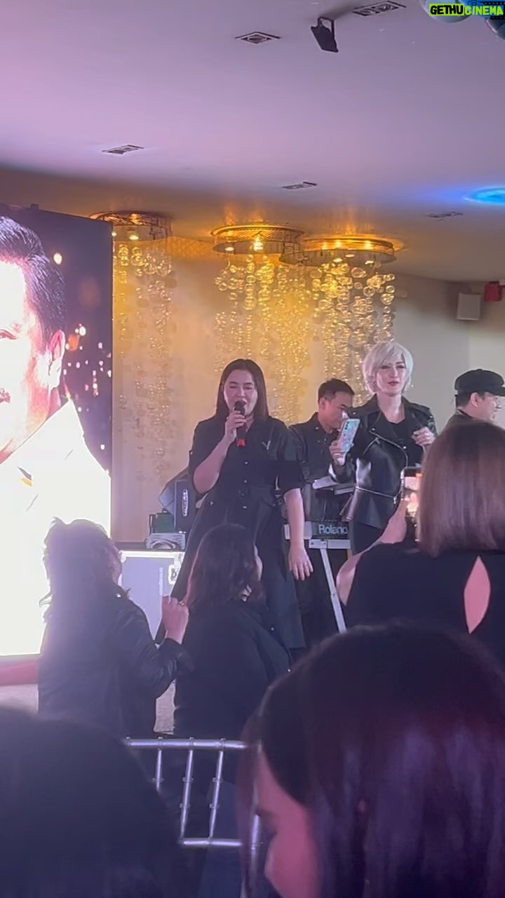 Lorna Tolentino - 2.7K Likes - Happy Birthday Senator Jinggoy!
@precyejercitov
Thank you ❤️@renzmarionf for the vid