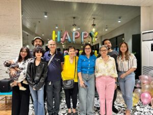 Lorna Tolentino Instagram - We are Family❤️ 
Merry Christmas 🥳🎉🎄