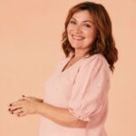 Lorraine Kelly Instagram - Posted @withregram • @bonmarche This Lorraine Loves embroidered floral top is a must have for your collection this season 🌸 The subtle embroidery paired with the classic short sleeves and V-neck make it perfect for Spring/ Summer ✨ 🔎 9006266 #highstreetstyle #springfashion #highstreetfashion #summerstyle #dresstoimpress #newarrivals #fashionforward
