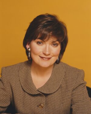 Lorraine Kelly Instagram - Lorraine Kelly shares the best moments of 40 years in broadcasting ❤️ 

Looking back on her unforgettable career highlights, Lorraine recalled backing life-saving charities and being serenaded by none other than Hollywood star George Clooney 😍

Read more via the link in our bio.