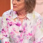Lorraine Kelly Instagram - “We’re a nation of animal lovers and we treat them better than we do humans.” Yesterday, assisted dying was debated in Parliament for the first time since July 2022 following campaigning from Dame Esther Rantzen, who has stage four lung cancer. Esther’s daughter Rebecca Wilcox spoke to @lorrainekellysmith about yesterday’s debate. #Lorraine