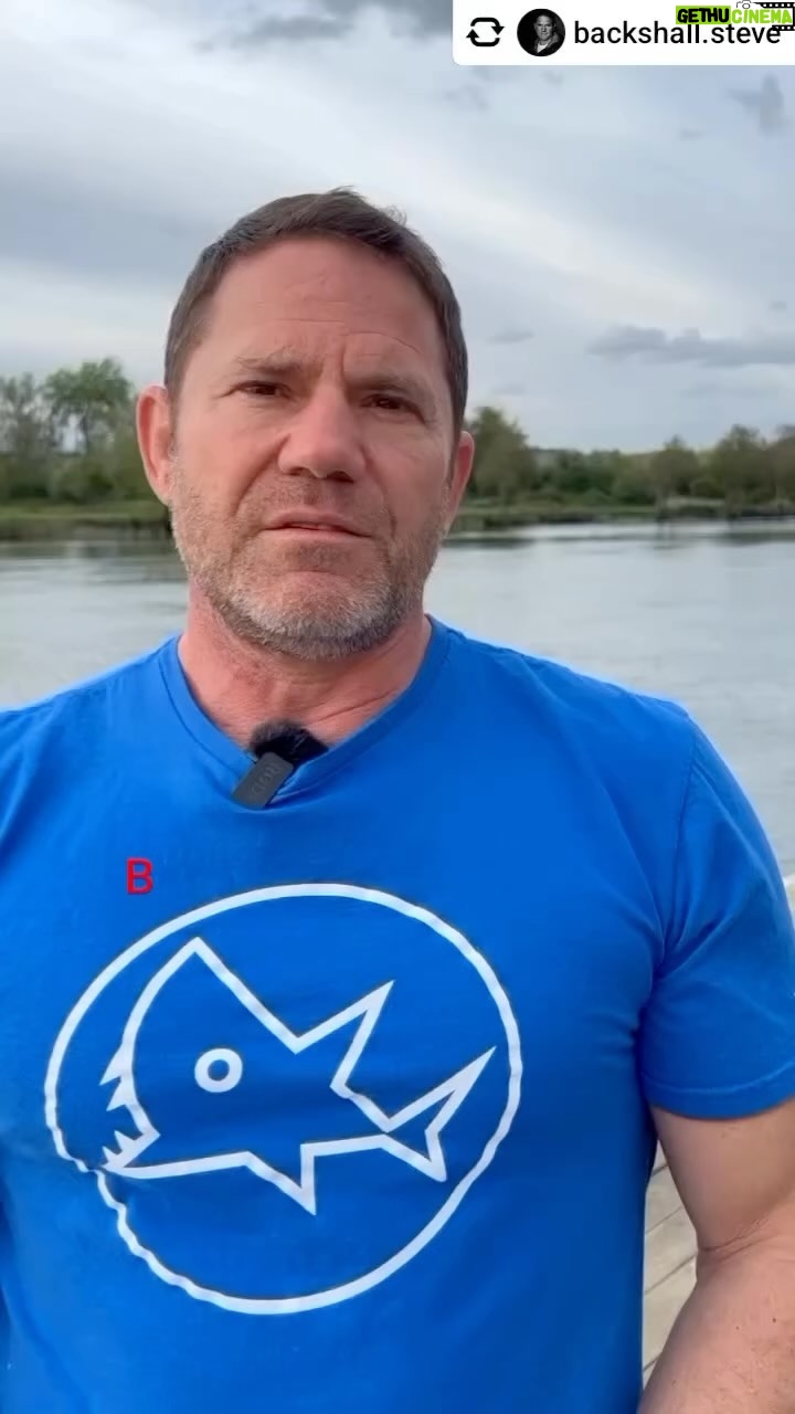Lorraine Kelly Instagram - This is a scandal. Shame on @officialthameswater Thank you @backshall.steve #pollution #sewage #disgraceful