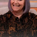 Lorraine Kelly Instagram - Have you ever accidentally replied to the wrong person? 🙈 @dawnrfrench joined Lorraine to discuss her latest book, ‘The Tw*t Files’, which charts the mistakes and mishaps she’s made throughout her life. One of our favourites is when she accidently snubbed James Bond… 🤣 #DawnFrench #Lorraine