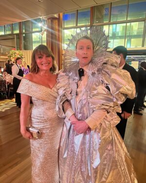 Lorraine Kelly Instagram - Congrats your majesty @joelycett being regal @baftas - love him