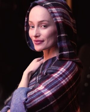 Lotte Verbeek Instagram - Thank you for this beautiful portrait @robertclayphoto 💜 always happy to tap into my inner witch (and thanks @aileymae for the lovely cape you gave me at @outlandernorthcarolina which made it even easier :-)
