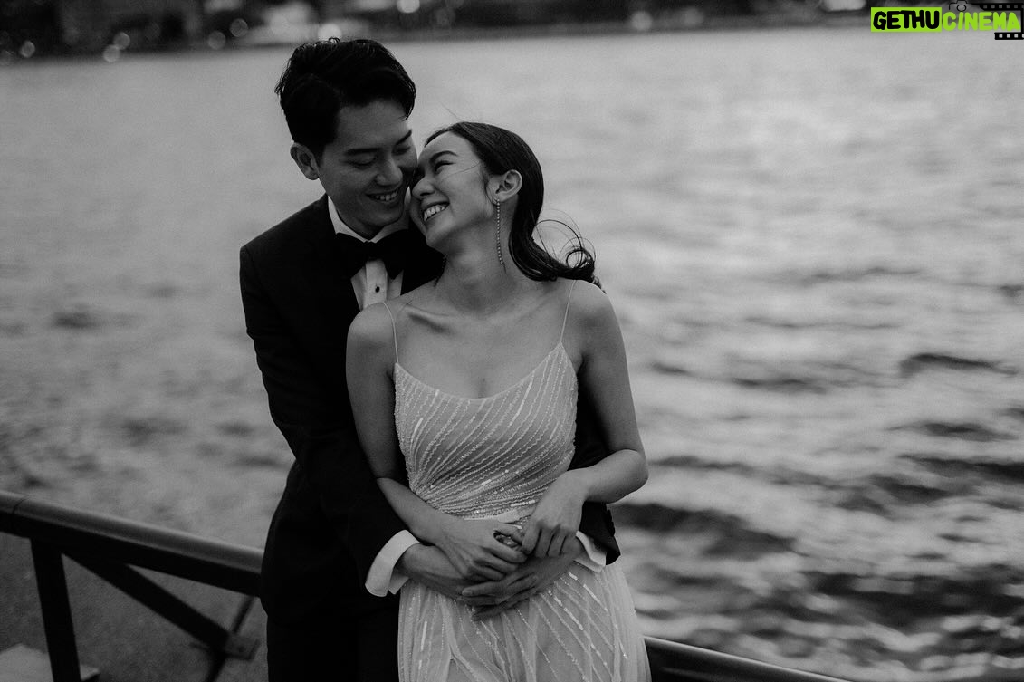 Louisa Mak - 46.5K Likes - Celebrate the women who step up to break glass ceilings, and celebrate the men who are willing to step down from work and compromise.
Celebrate the women who are adventurous and fearless to treading new paths, and celebrate the men who trust and empower.
Celebrate the women who achieve, and celebrate the men who support and admire.
❤️ #IWD @keithshing_ #勁甜麥