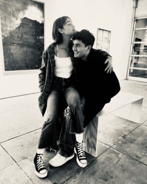 Louise Lombard Instagram - I carry your heart
I carry it in my heart ❤️

#headingbacktocollege 
#nyutisch