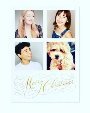 Louise Lombard Instagram - Wishing everyone a calm heart, a clear mind, a peaceful soul and lots of love ❤️🌲

#merrychristmas🎄 
#happyholidays2021