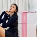 Louise Wong Instagram – 𝔗𝔥𝔞𝔫𝔨 𝔶𝔬𝔲💖🎀🦄 

@gentlemonster @jennierubyjane
#GENTLEMONSTER
#JENTLESALON #GENTLEMONSTERXJENNIE