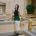 Louise Wong Instagram – A hug communicates a thousand words.💞🫂🫶🏻

@Ferragamo #FerragamoPF24 #FerragamoHugBag