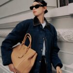 Louise Wong Instagram – 𝔊𝔢𝔱𝔱𝔦𝔫𝔤 𝔩𝔬𝔰𝔱 𝔦𝔫 𝔱𝔥𝔢 𝔠𝔦𝔱𝔶 
𝔴𝔦𝔱𝔥 𝔪𝔶 𝔊𝔞𝔩𝔩𝔢𝔯𝔦𝔞 𝔅𝔞𝔤 .🏙️🤍

@prada 
#PradaGalleria