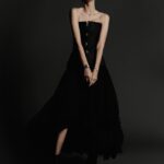 Louise Wong Instagram - 🖤🗝️ Dress and jewellery @louisvuitton Watch @omega