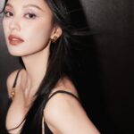 Louise Wong Instagram – @versace 🖤