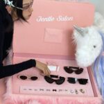 Louise Wong Instagram – 𝔗𝔥𝔞𝔫𝔨 𝔶𝔬𝔲💖🎀🦄 

@gentlemonster @jennierubyjane
#GENTLEMONSTER
#JENTLESALON #GENTLEMONSTERXJENNIE