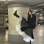 Louise Wong Instagram – Lately,
feeling tired,
but extremely happy.🤍