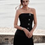 Louise Wong Instagram - 在時裝的世界裡工作了10多年，有幸今次成為北京電影節 - 電影與時尚單元的評委，實在深感榮幸。 謝謝邀請🙏🏻☺️✨ It’s my honored to be a judge at this year’s Beijing International Film Festival for the fashion short film competition . Thank you for having me. Dress and jewellery @louisvuitton Watch @omega