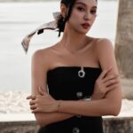 Louise Wong Instagram - 在時裝的世界裡工作了10多年，有幸今次成為北京電影節 - 電影與時尚單元的評委，實在深感榮幸。 謝謝邀請🙏🏻☺️✨ It’s my honored to be a judge at this year’s Beijing International Film Festival for the fashion short film competition . Thank you for having me. Dress and jewellery @louisvuitton Watch @omega