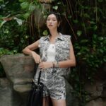 Louise Wong Instagram - Lost in the city, found in nature. 🦋 #DIORSS24 @dior